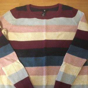 GAP Sweater 💙💜💗💟